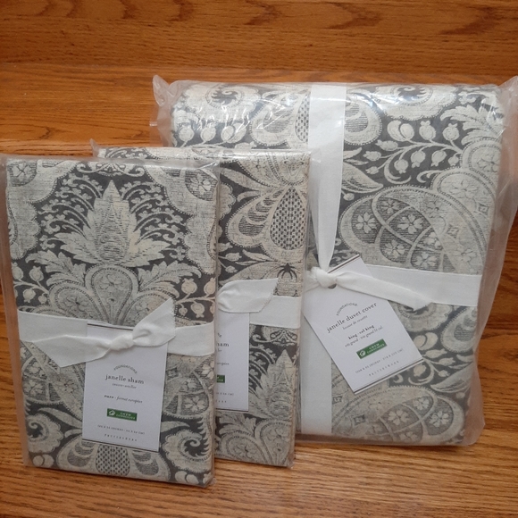 Pottery Barn Bedding Pottery Barn Janelle Damask King Duvet Cover 2